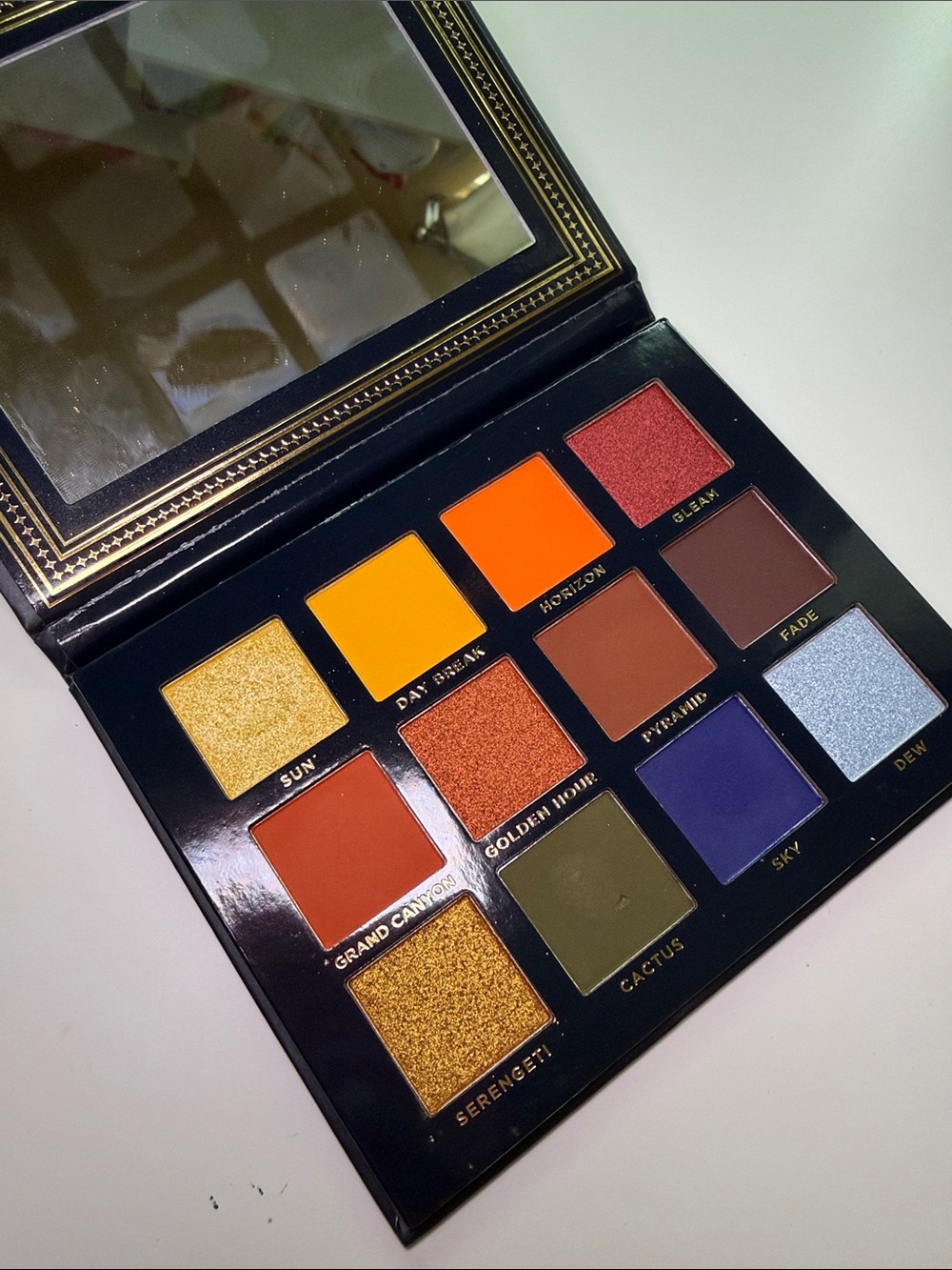 Ace Beaute Vintage Dawn Palette
